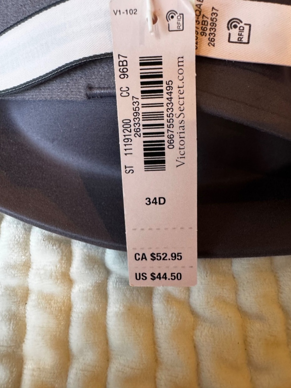 Victoria Secret Bra Bundle - 34D NWT - Picture 2 of 3